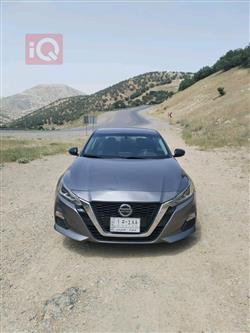 نيسان ألتيما